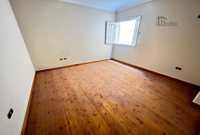 4450351 - Property Image 2