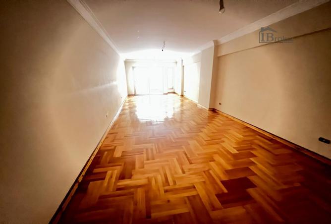 4450351 - Property Main Image