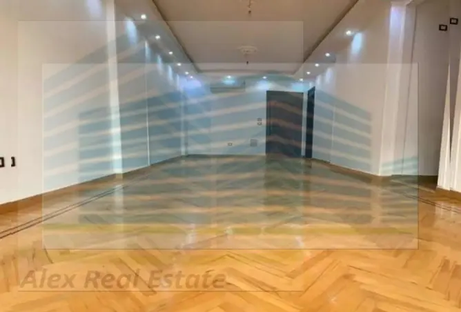 5727555 - Property Image 2