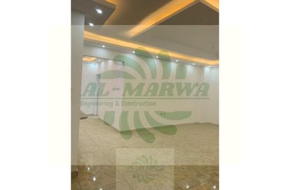 Apartment - 4 Bedrooms - 2 Bathrooms for sale in Al Hekma St. - Sheikh Zayed City - Giza