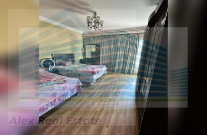 Apartment - 3 Bedrooms - 2 Bathrooms for rent in Al Geish Road - Glim - Hay Sharq - Alexandria