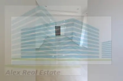 شقة - 3 غرف نوم - 2 حمامات للايجار في شارع مدرسه سيدي جابر - سيدي جابر - حي شرق - الاسكندرية