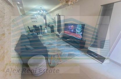 Apartment - 3 Bedrooms - 1 Bathroom for rent in Al Geish Road - Camp Chezar - Hay Wasat - Alexandria