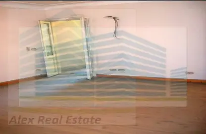 Office Space - Studio - 2 Bathrooms for rent in Mohamed Fawzy Moaz St. - Smouha - Hay Sharq - Alexandria