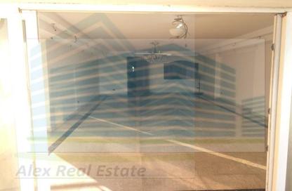 Apartment - 3 Bedrooms - 3 Bathrooms for rent in Al Geish Road - Cleopatra - Hay Sharq - Alexandria