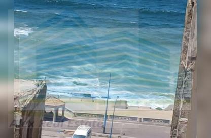 Apartment - 3 Bedrooms - 2 Bathrooms for rent in Al Kornish Square - Sporting - Hay Sharq - Alexandria