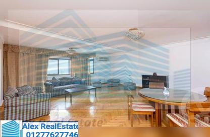 Apartment - 2 Bedrooms - 1 Bathroom for rent in Kafr Abdo St. - Kafr Abdo - Roushdy - Hay Sharq - Alexandria