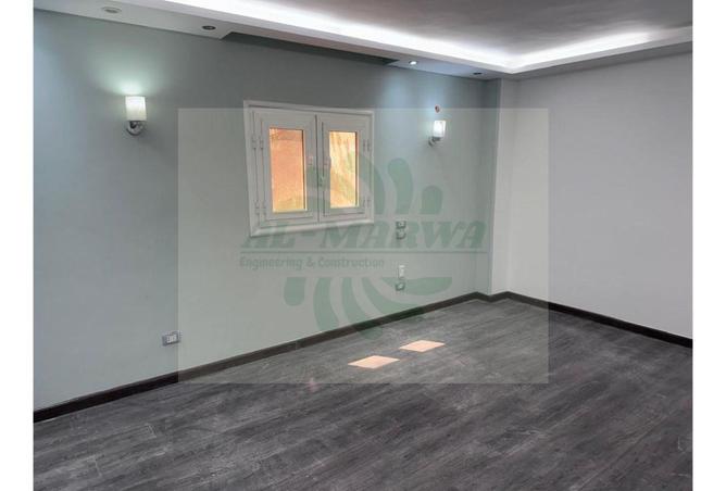 6611087 - Property Image 2