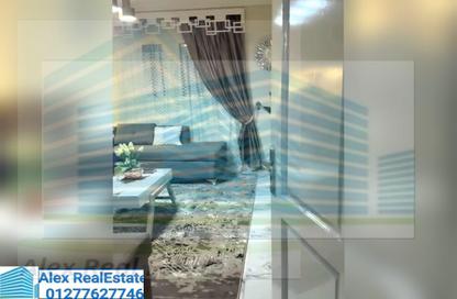 Apartment - 3 Bedrooms - 1 Bathroom for rent in Omar Lotfy St. - Sporting - Hay Sharq - Alexandria