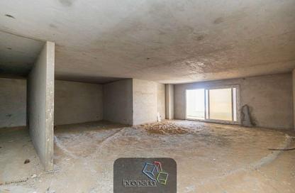 Apartment - 4 Bedrooms - 3 Bathrooms for sale in Mahmoud Al Deeb St. - Zezenia - Hay Sharq - Alexandria