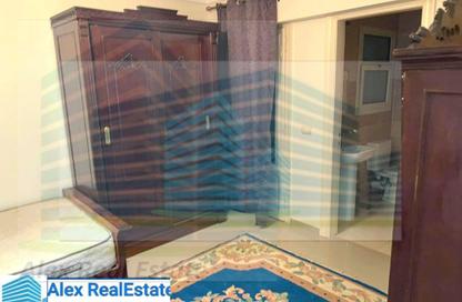 Apartment - 3 Bedrooms - 2 Bathrooms for rent in Smouha Square - Smouha - Hay Sharq - Alexandria