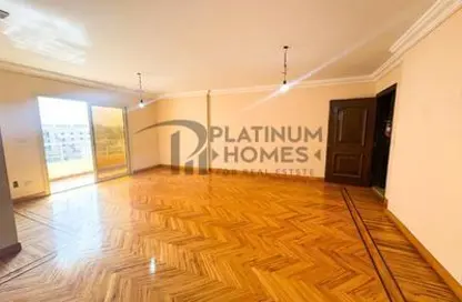 شقة - 3 غرف نوم - 3 حمامات للبيع في شارع السيدة سكينة إبنت الحسين - كفر عبده - رشدي - حي شرق - الاسكندرية