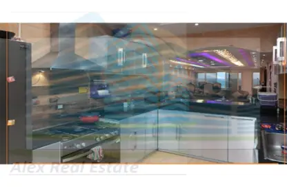 Apartment - 3 Bedrooms - 2 Bathrooms for rent in Al Geish Road - Cleopatra - Hay Sharq - Alexandria