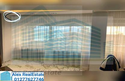 Apartment - 3 Bedrooms - 2 Bathrooms for rent in Al Ghardaqah St. - San Stefano - Hay Sharq - Alexandria