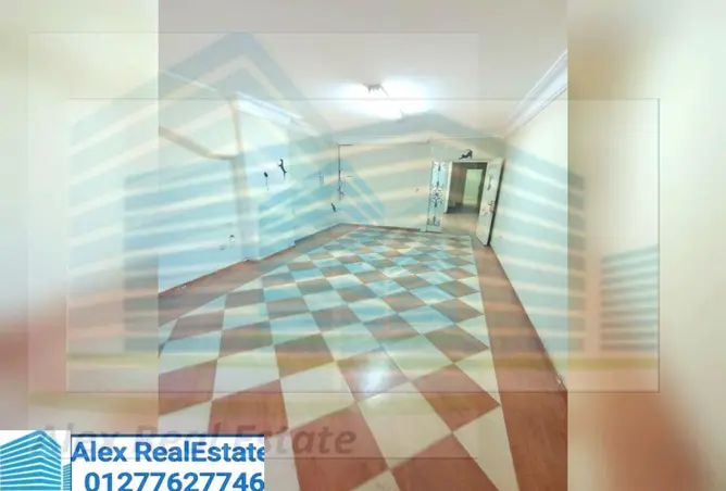 7033303 - Property Image 3