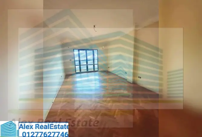7033309 - Property Image 2
