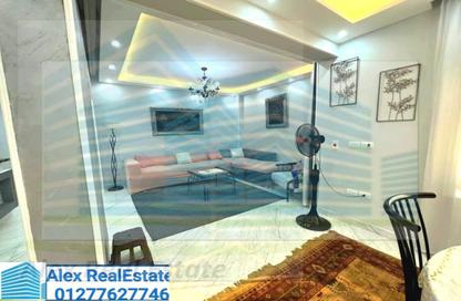 Apartment - 2 Bedrooms - 2 Bathrooms for rent in Shaarawy St. - Laurent - Hay Sharq - Alexandria