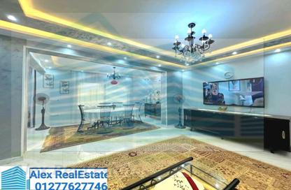 Apartment - 2 Bedrooms - 2 Bathrooms for rent in Shaarawy St. - Laurent - Hay Sharq - Alexandria