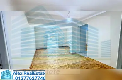 Apartment - 3 Bedrooms - 2 Bathrooms for rent in Gleim Square - Glim - Hay Sharq - Alexandria