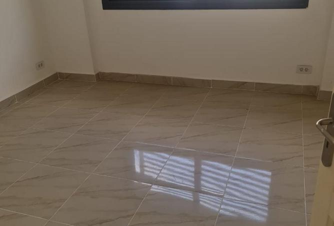 8021068 - Property Image 2