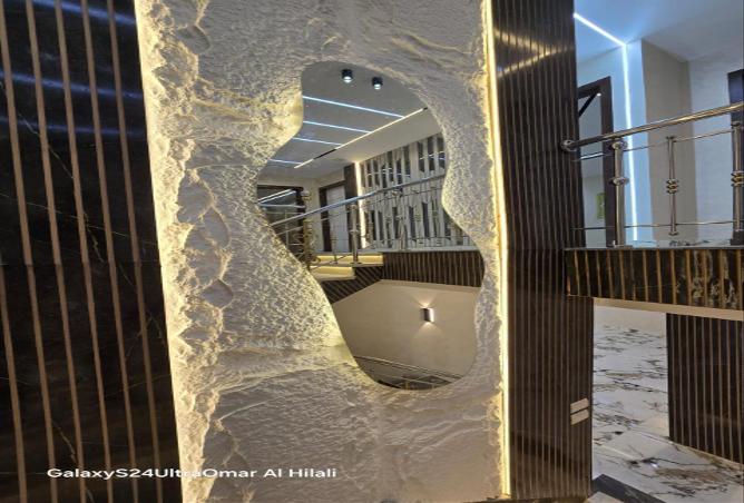 6913363 - Property Main Image