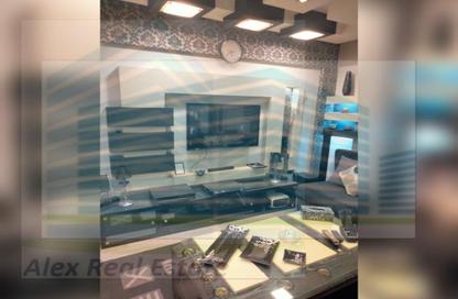 Apartment - 3 Bedrooms - 1 Bathroom for rent in Shaarawy St. - Laurent - Hay Sharq - Alexandria