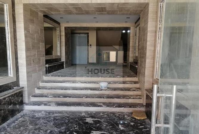 7104773 - Property Image 2