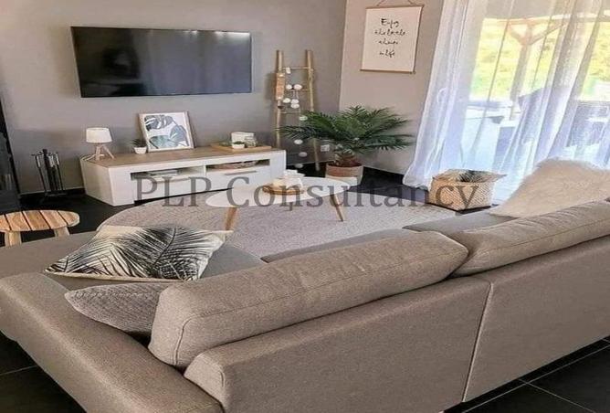 6898939 - Property Image 2