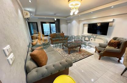 شقة - 2 - 2 للبيع في شارع المهندس ابراهيم عثمان - المهندسين - الجيزة شقة - 2 - 2 للبيع في شارع المهندس ابراهيم عثمان - المهندسين - الجيزة