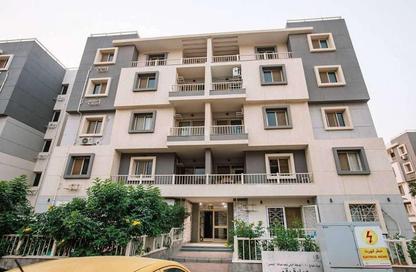 Apartment - 2 Bedrooms - 2 Bathrooms for sale in R3 - New Capital City - Cairo