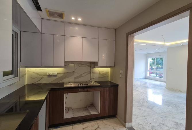 8061030 - Property Image 2