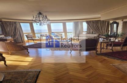 Apartment - 4 Bedrooms - 3 Bathrooms for sale in Cornish El Nile St. - Maadi - Hay El Maadi - Cairo Apartment - 4 Bedrooms - 3 Bathrooms for sale in Cornish El Nile St. - Maadi - Hay El Maadi - Cairo