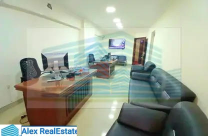 Office Space - 2 Bedrooms - 1 Bathroom for rent in Omar Lotfy St. - Sporting - Hay Sharq - Alexandria