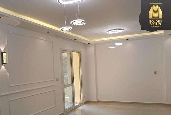 8370073 - Property Image 2