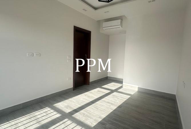 7953613 - Property Image 2