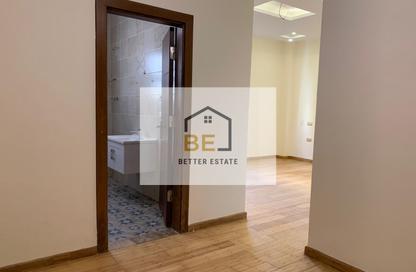 Apartment - 3 Bedrooms - 2 Bathrooms for rent in Area G - Ganoob El Acadimia - New Cairo City - Cairo