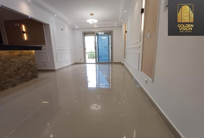 8369950 - Property Image 2