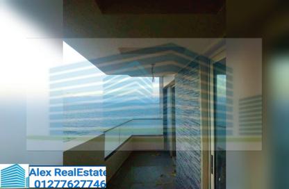 Apartment - 3 Bedrooms - 2 Bathrooms for rent in Al Geish Road - Laurent - Hay Sharq - Alexandria