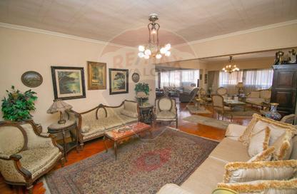 Apartment - 4 Bedrooms - 3 Bathrooms for sale in Latin Quarter - Raml Station - Hay Wasat - Alexandria