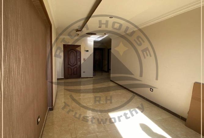 7319243 - Property Image 2