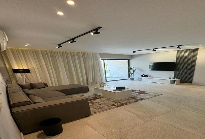 8592117 - Property Image 2