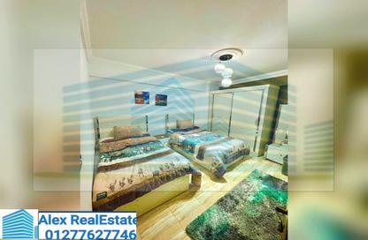 Apartment - 3 Bedrooms - 3 Bathrooms for rent in Al Geish Road - Laurent - Hay Sharq - Alexandria