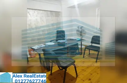 Office Space - 2 Bedrooms - 1 Bathroom for rent in Amin Yehia St. - Zezenia - Hay Sharq - Alexandria