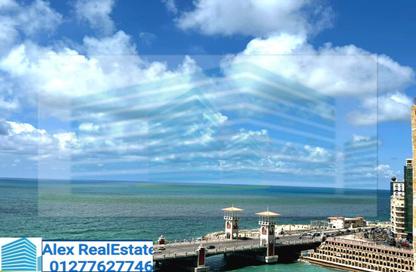 شقة - 3 غرف نوم - 2 حمامات للايجار في كوبري استانلي - ستانلي - حي شرق - الاسكندرية