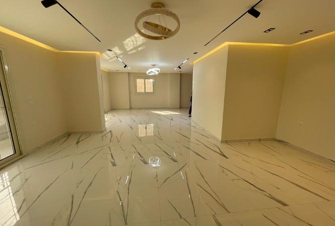 7358157 - Property Main Image