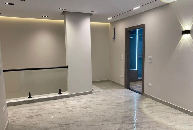 7376020 - Property Image 2