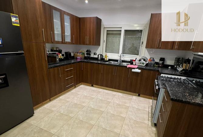 8210702 - Property Image 2