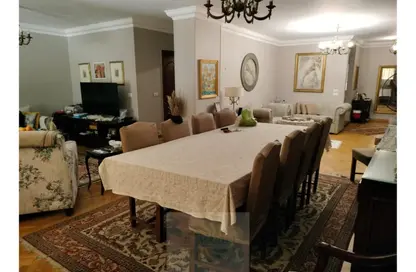 شقة - 3 غرف نوم - 4 حمامات للبيع في المستثمر الصغير - الحي العاشر - الشيخ زايد - الجيزة