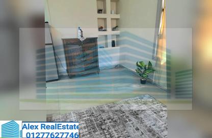 Apartment - 3 Bedrooms - 1 Bathroom for rent in Al Geish Road - Camp Chezar - Hay Wasat - Alexandria