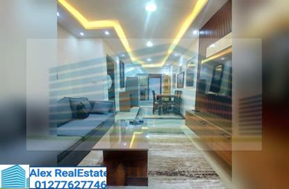 Apartment - 2 Bedrooms - 1 Bathroom for rent in Al Geish Road - Laurent - Hay Sharq - Alexandria